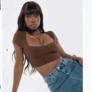 NWT Princess Polly Nolan Short Sleeve Ribbed Crop Top Size Small 4 Brown Cute